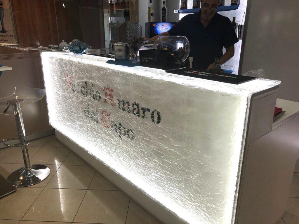 Salvatori Design per Vecchio amaro del capo, plexiglass, insegna